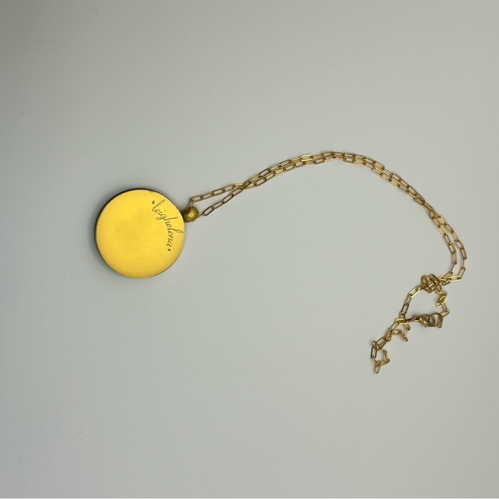 LeighElena Vibrant Orange Blue Magnetic Pendant Necklace Oval Link Gold-tone 18" - Picture 8 of 10